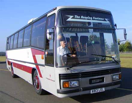 Plaxton Paramount 3200LS Quest 80 The Running Footman